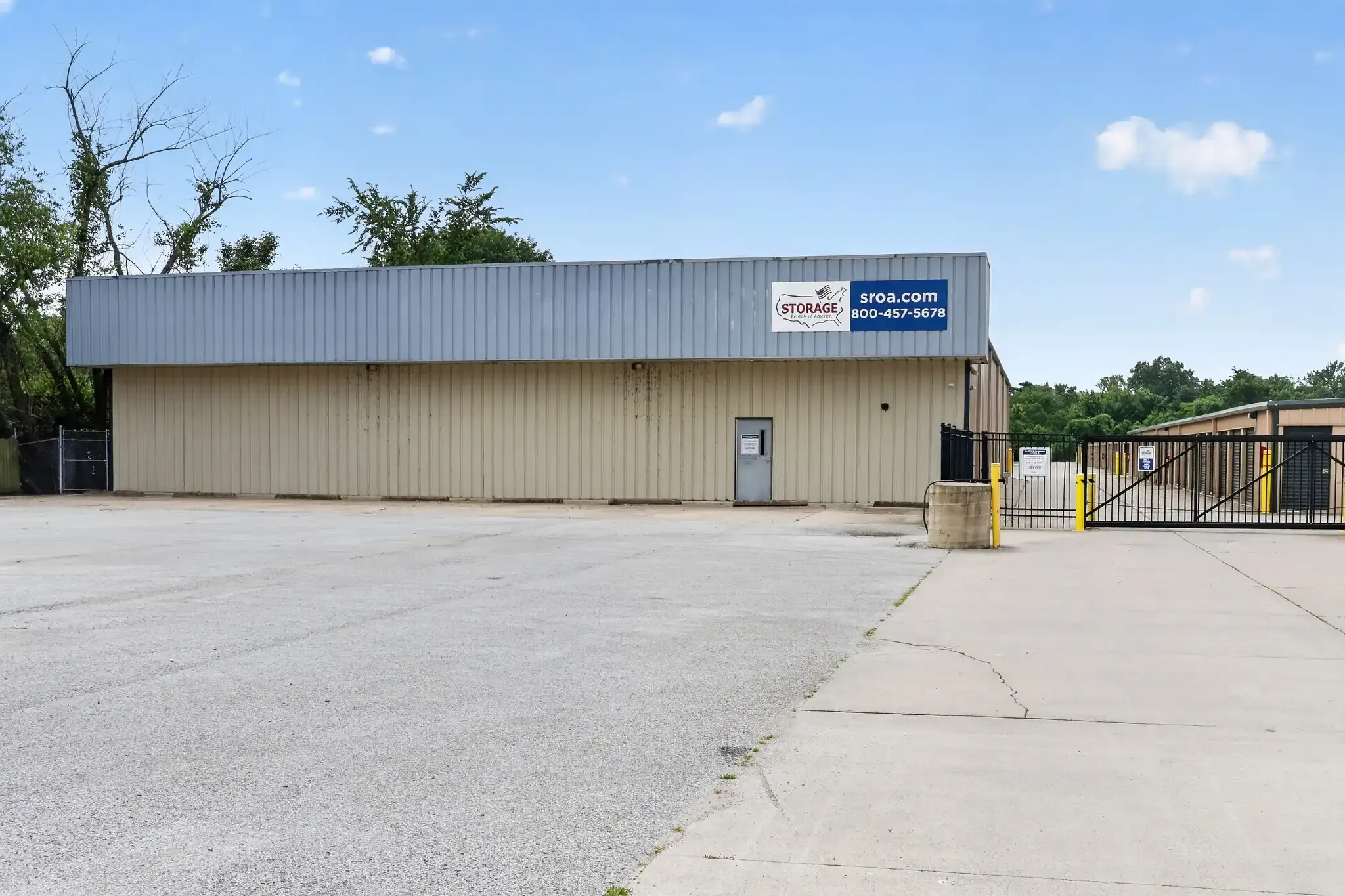 Store photo 10