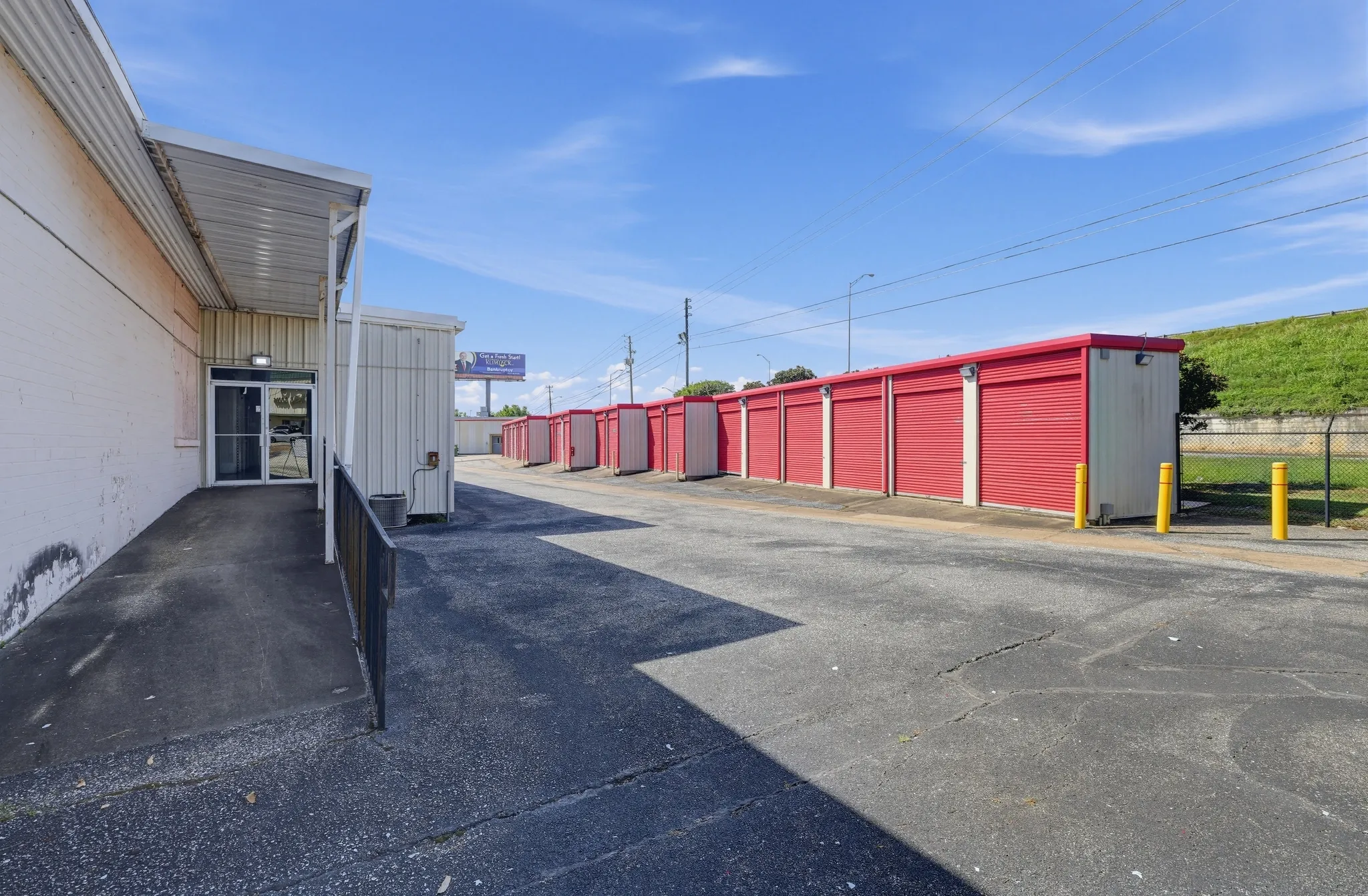 Store photo 4