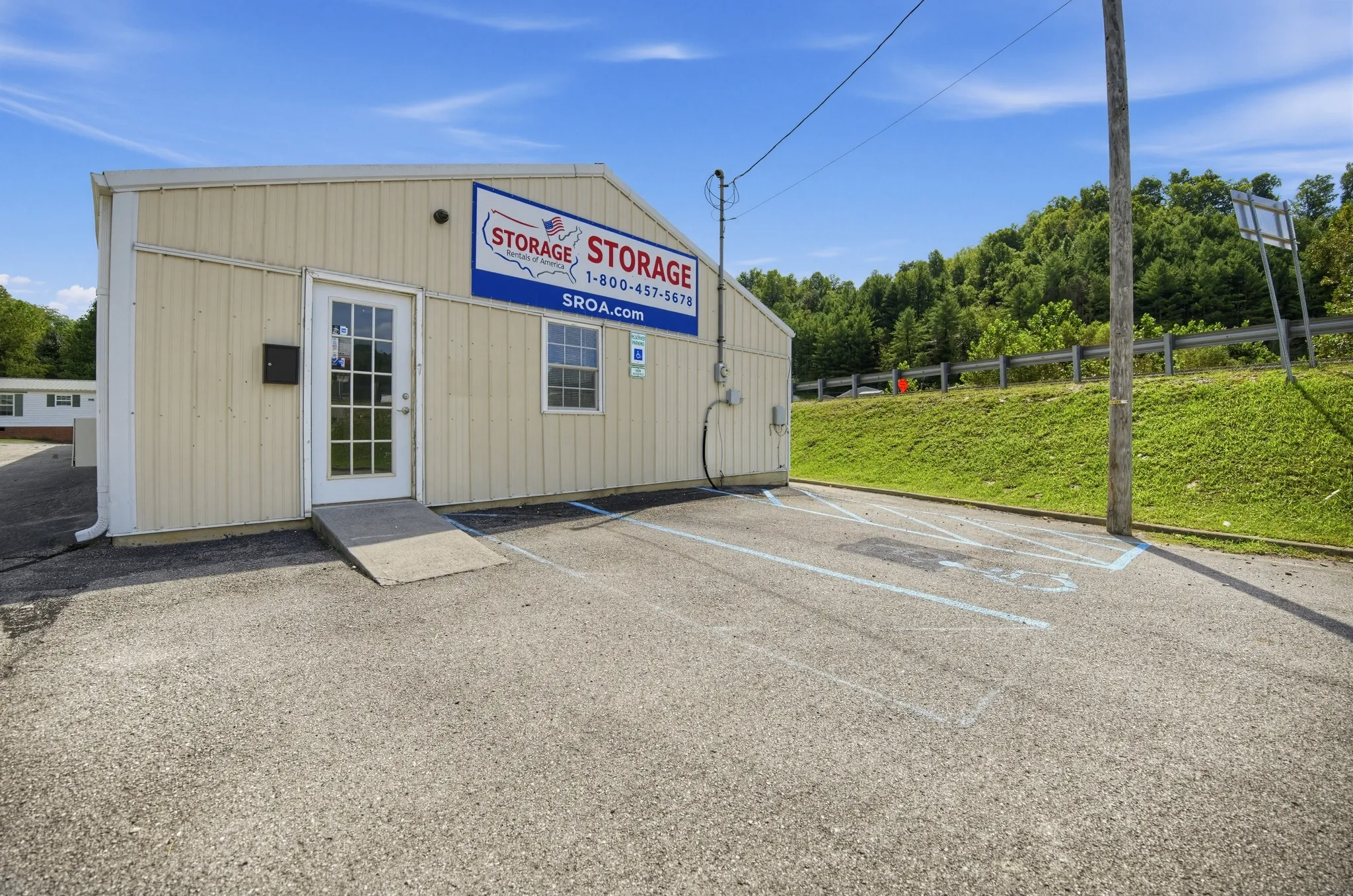 Store photo 6