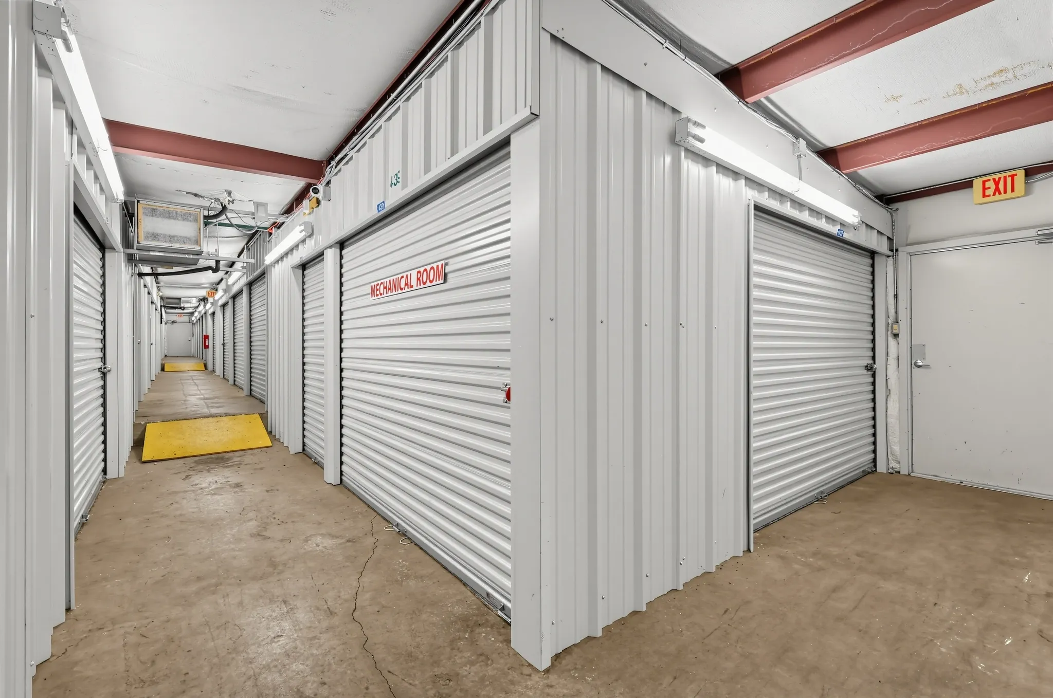 Store photo 3