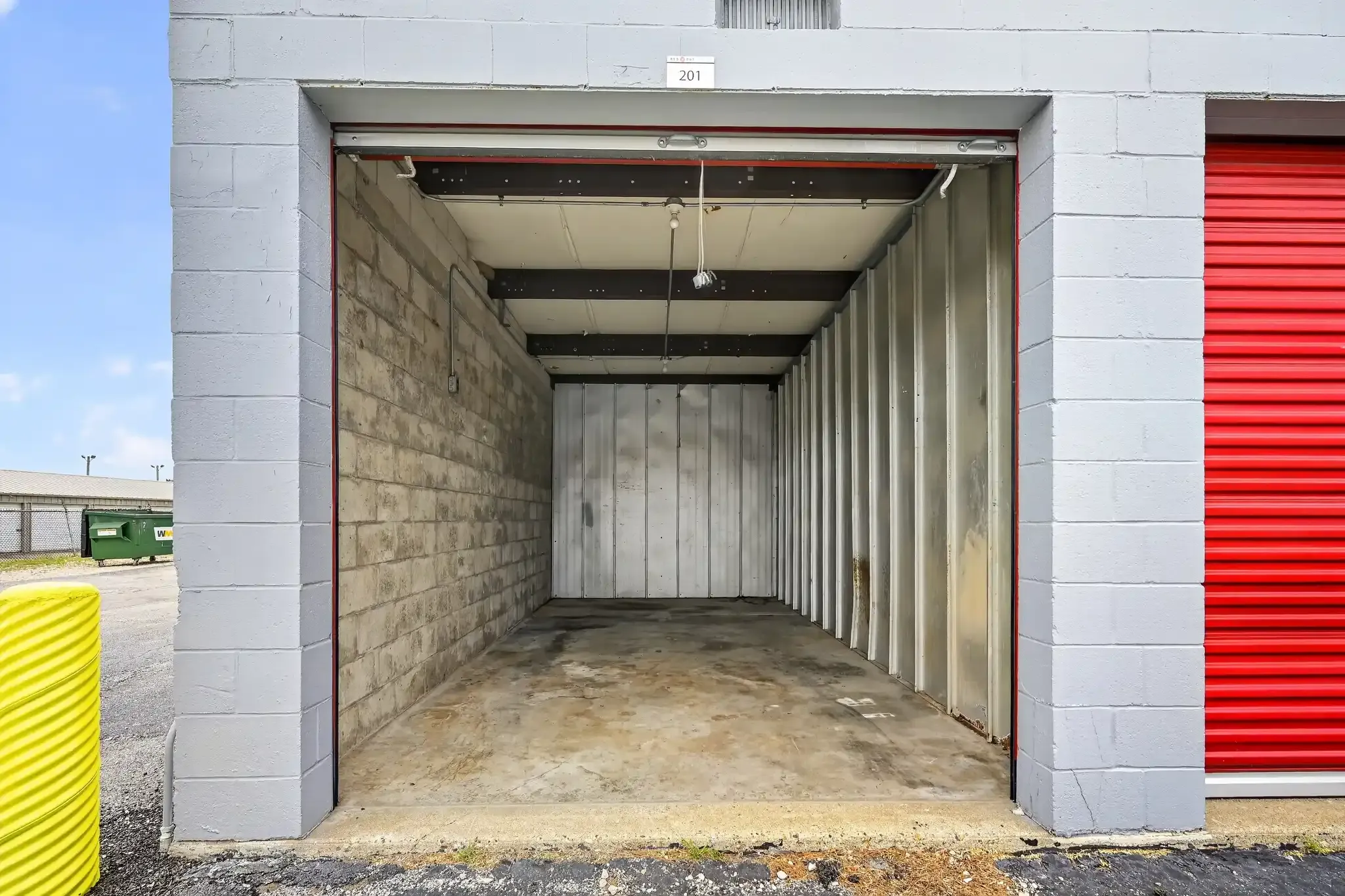 Store photo 8