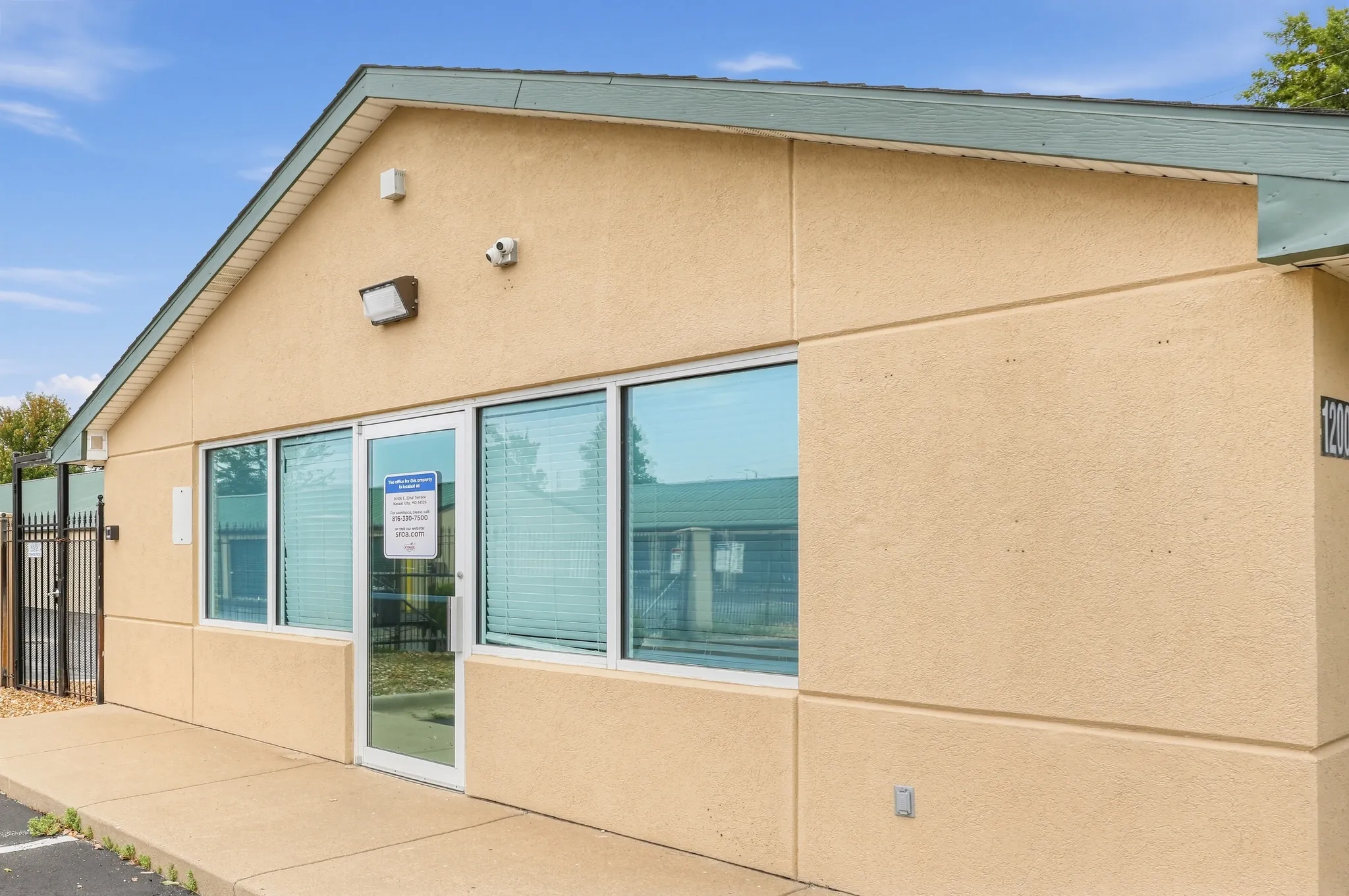 Store photo 3