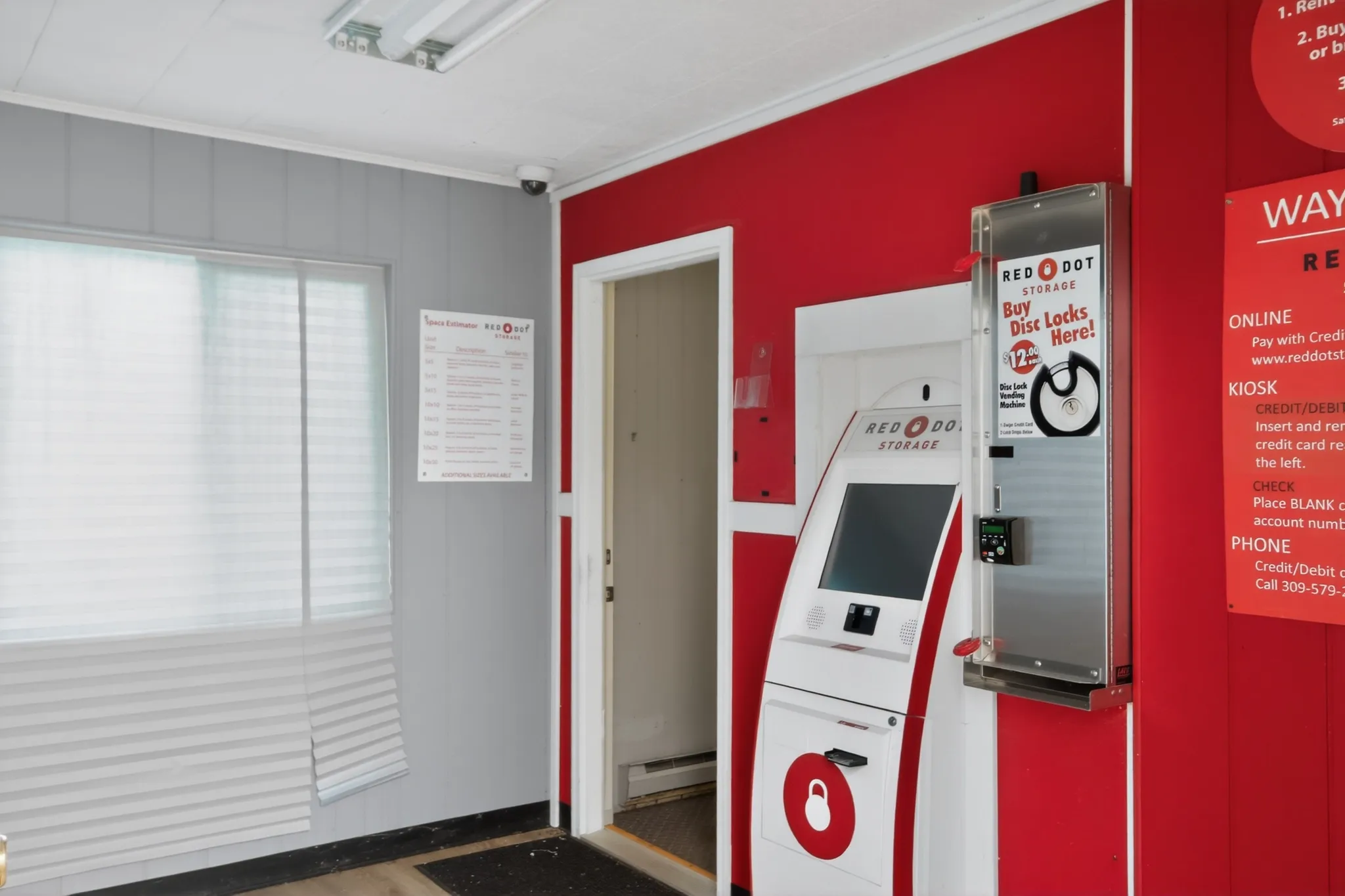 Store photo 2