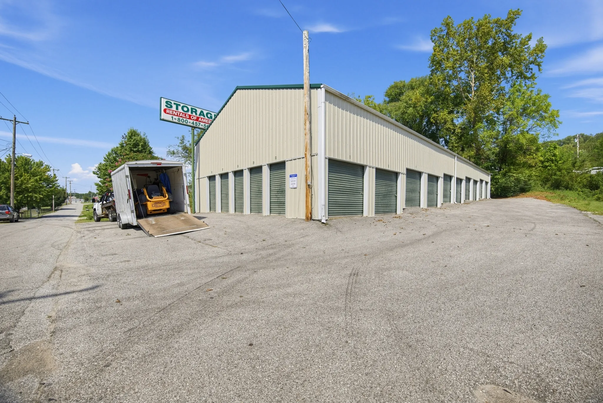 Store photo 4