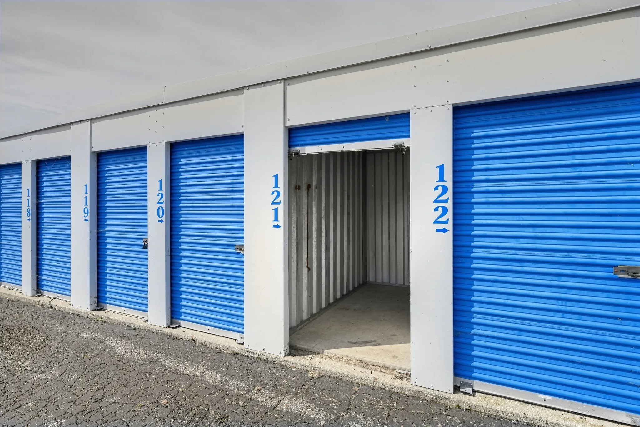 Store photo 2