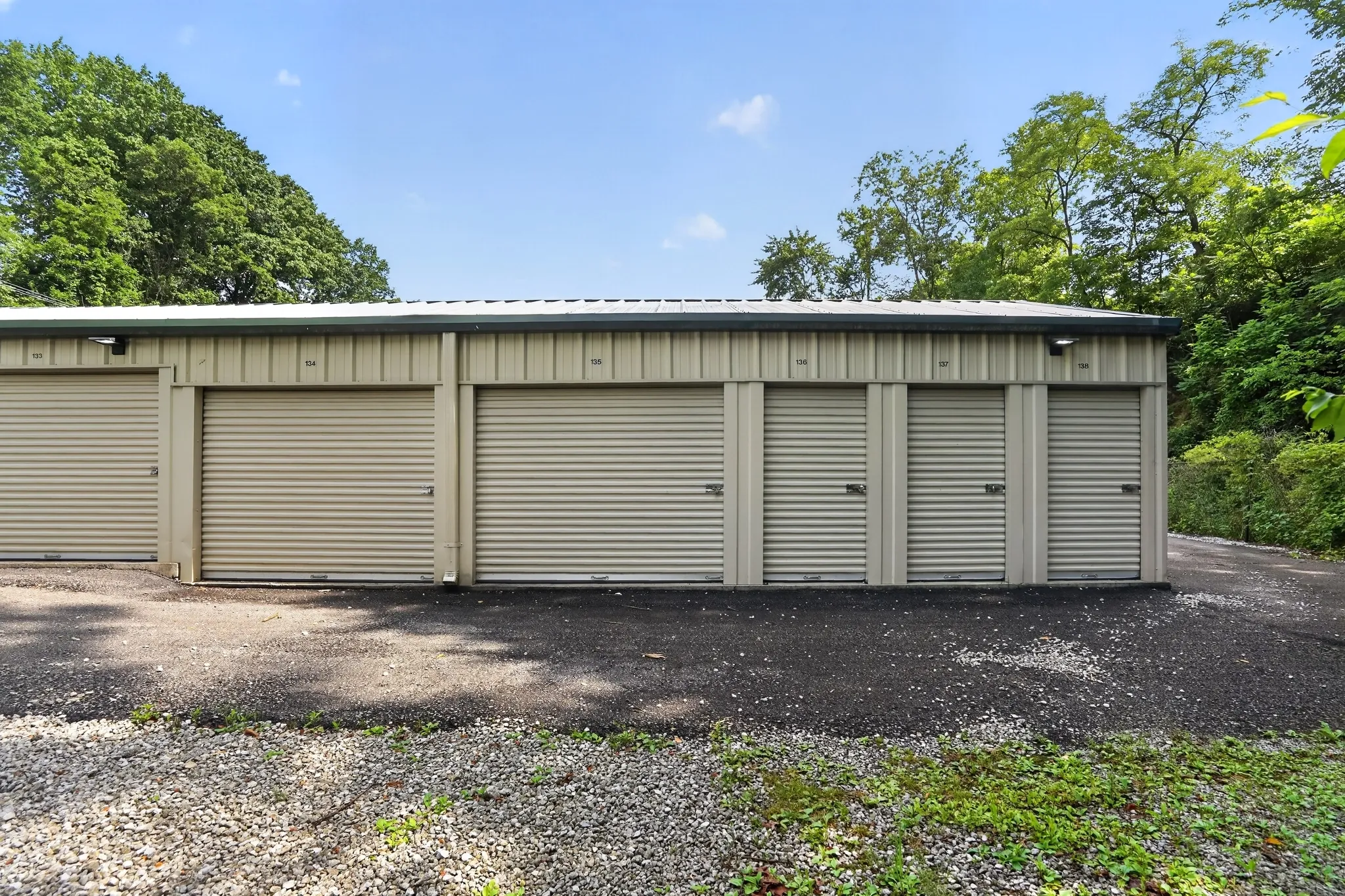 Store photo 16