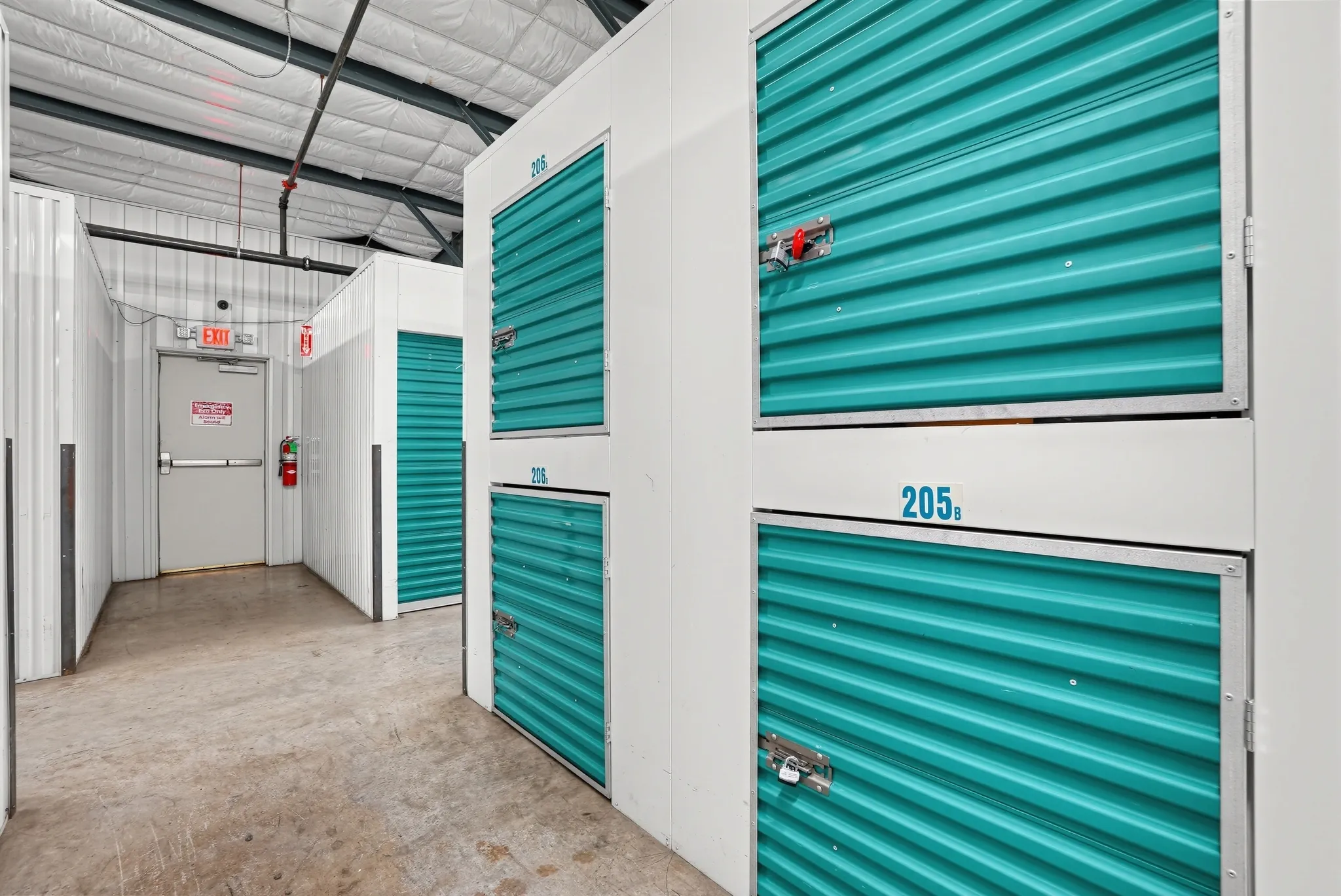 Store photo 4