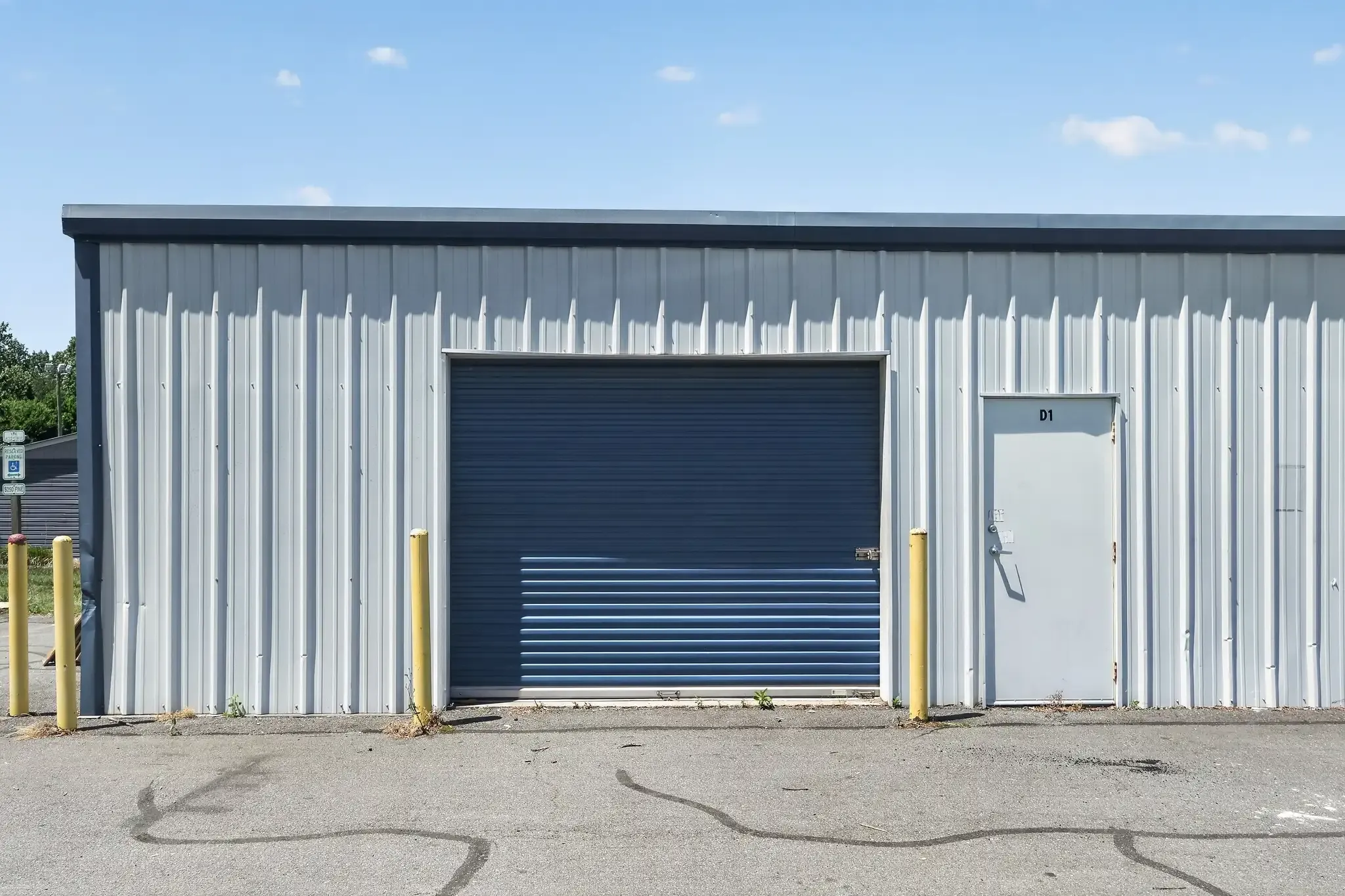 Store photo 4