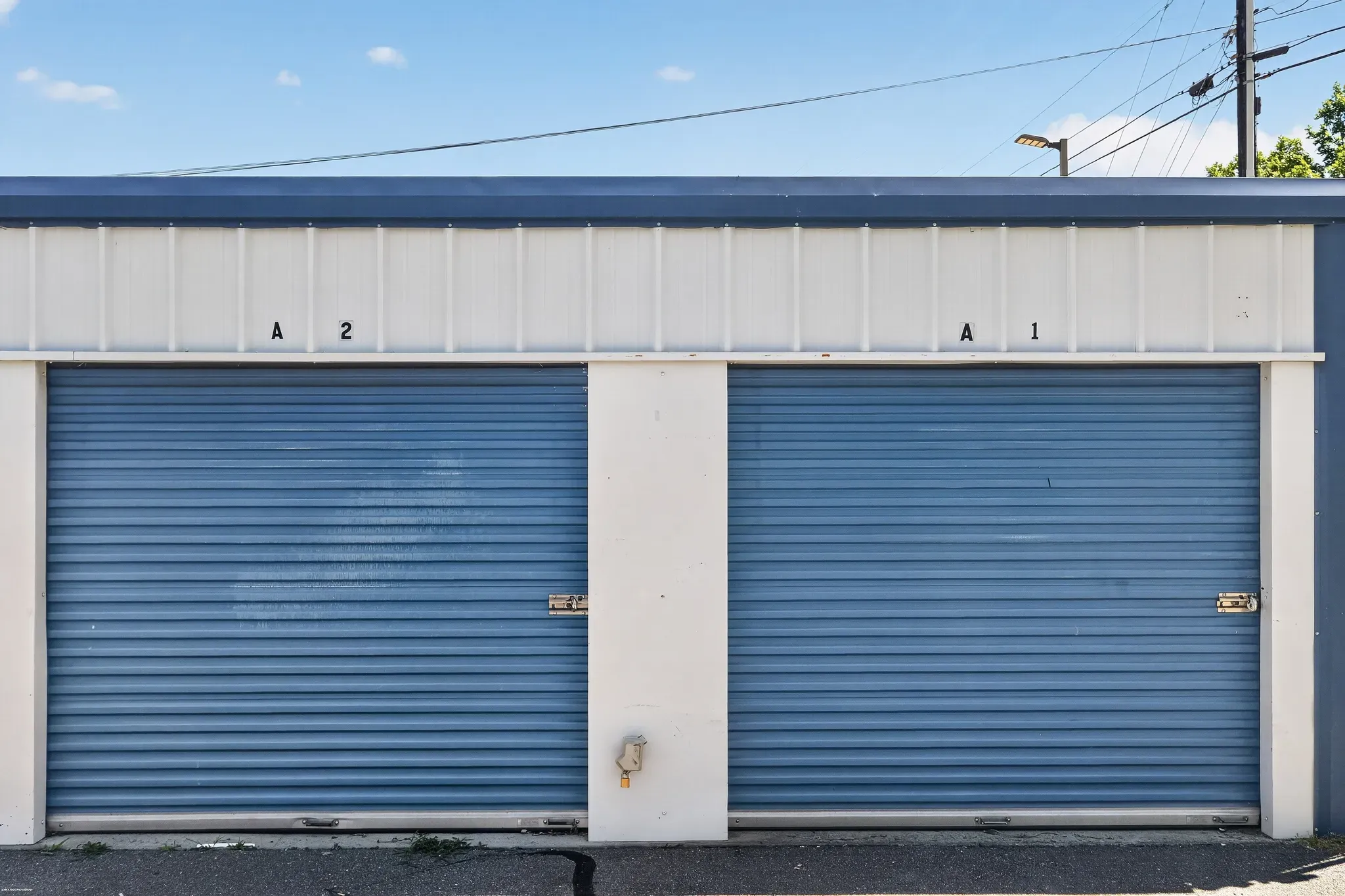 Store photo 1