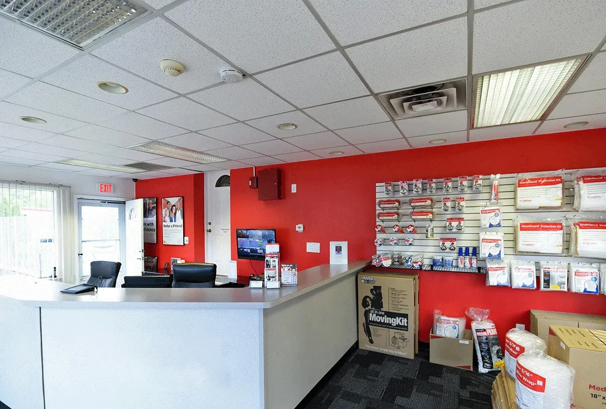 Store photo 12