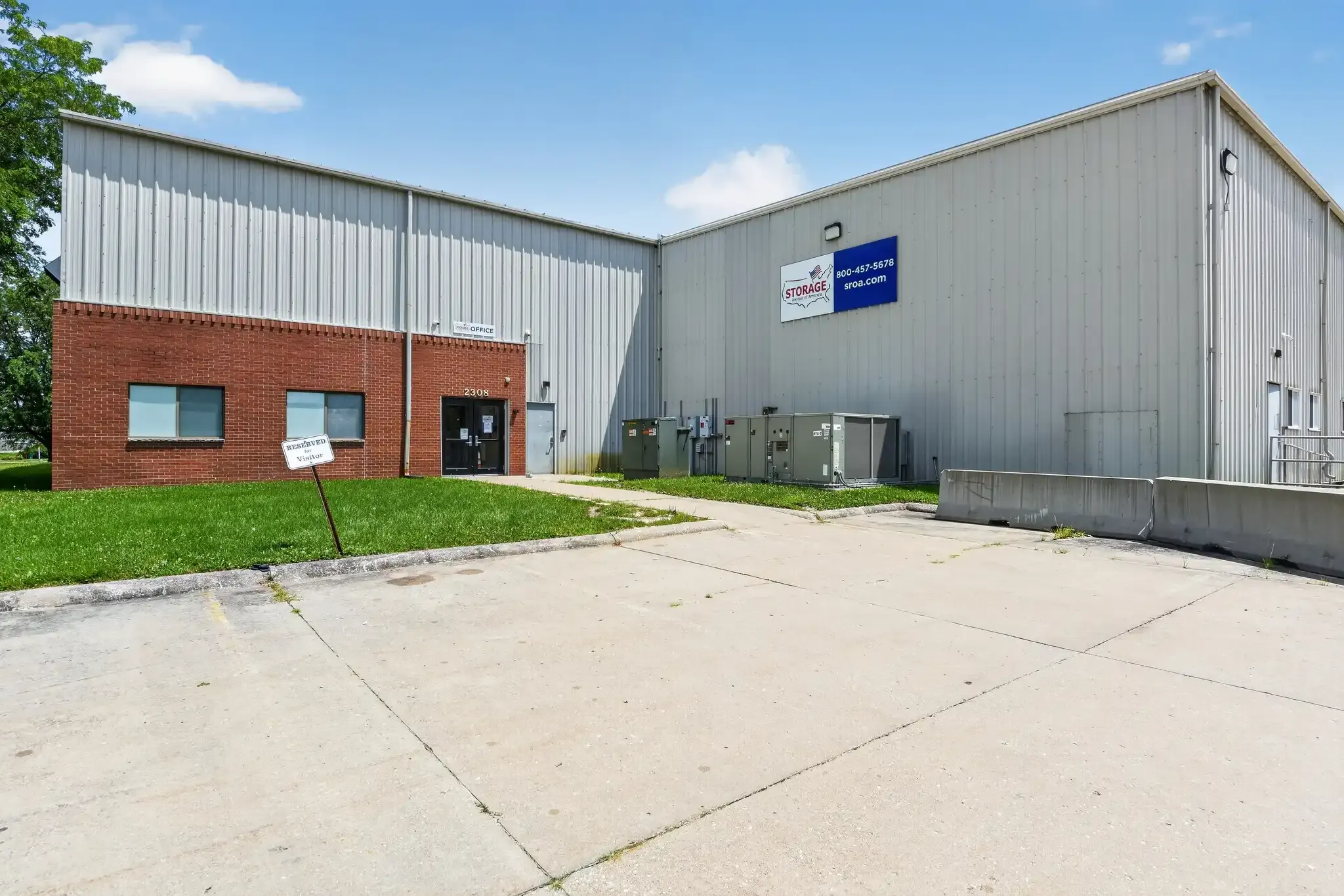 Store photo 1