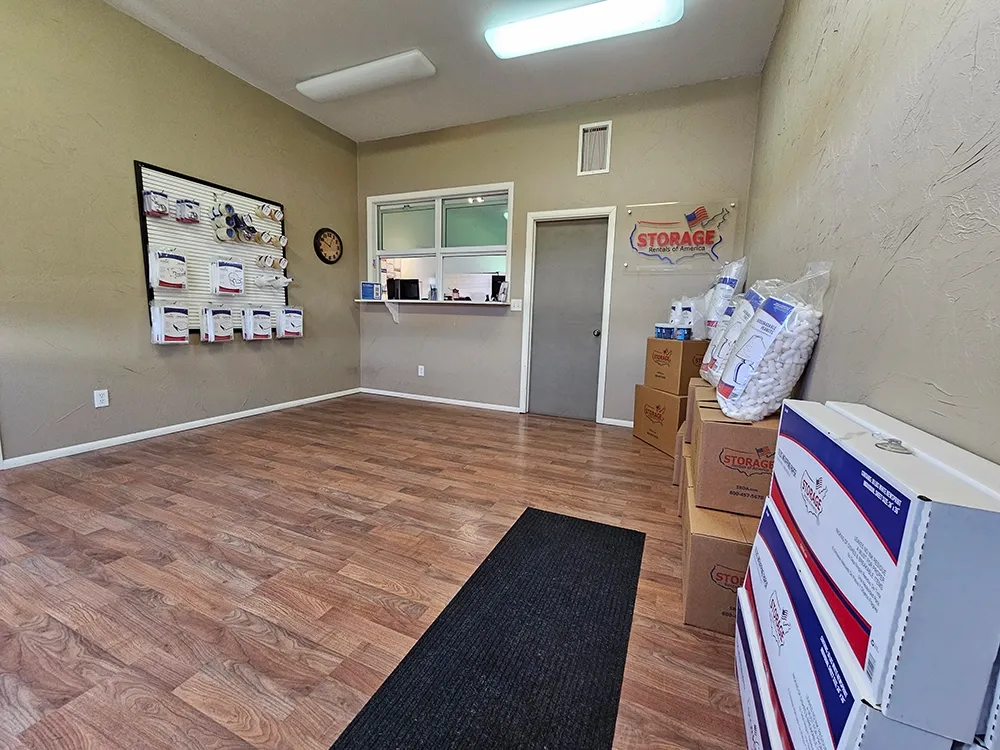 Store photo 4
