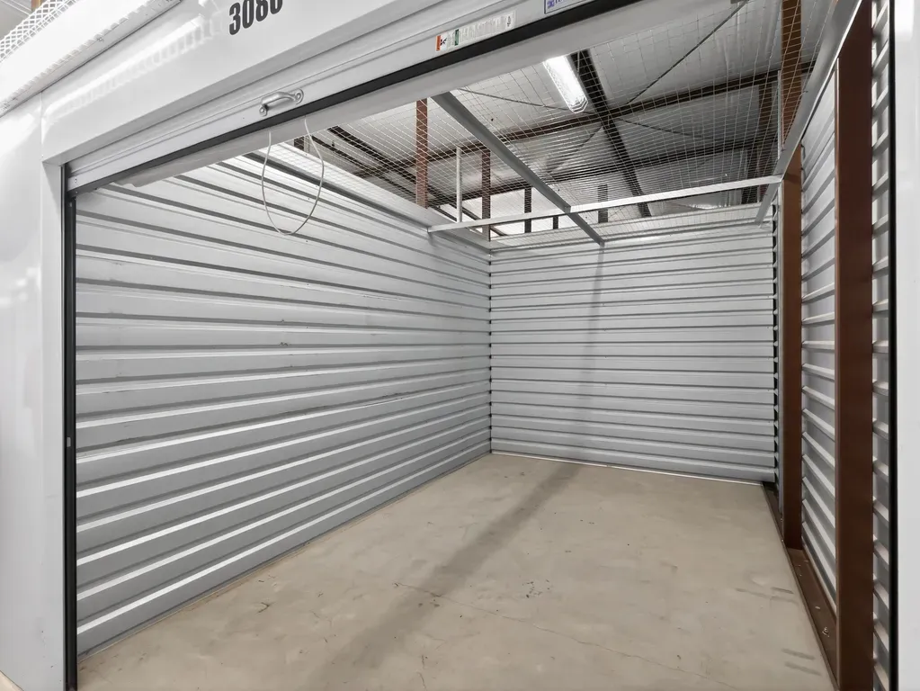 Store photo 8