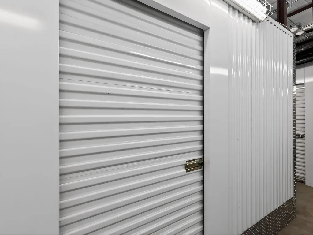 Store photo 2