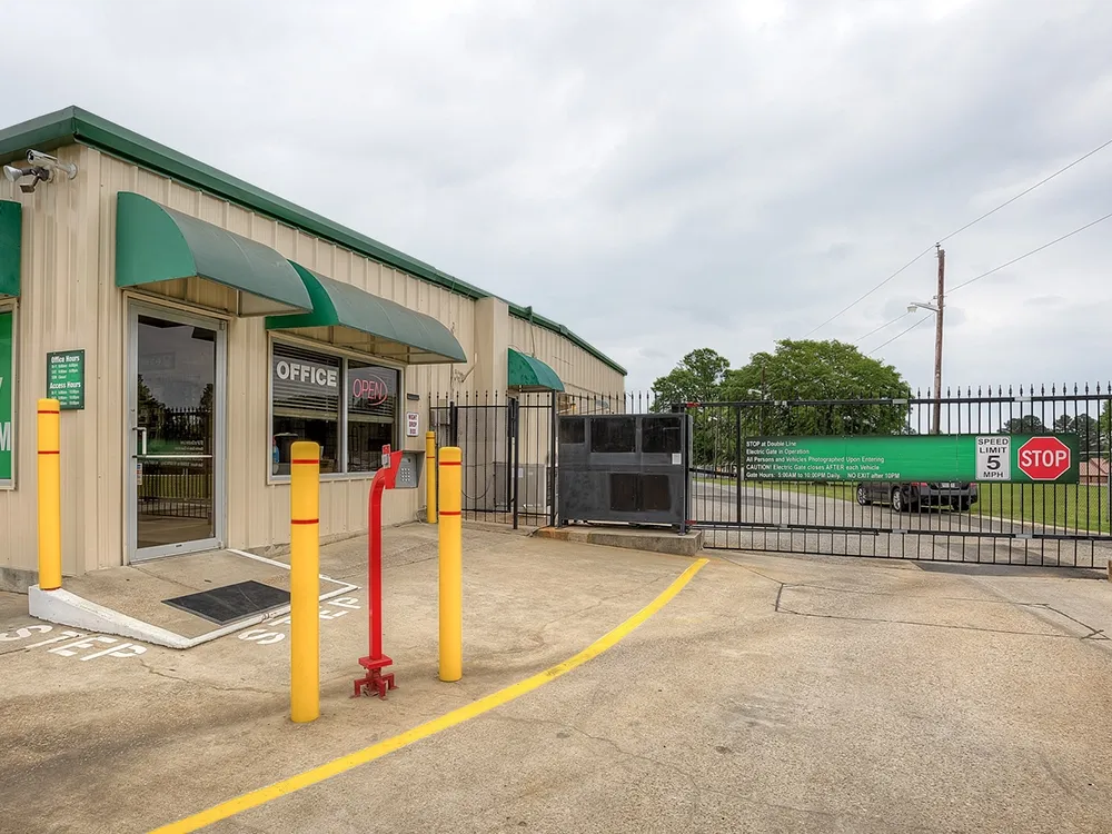 Store photo 1