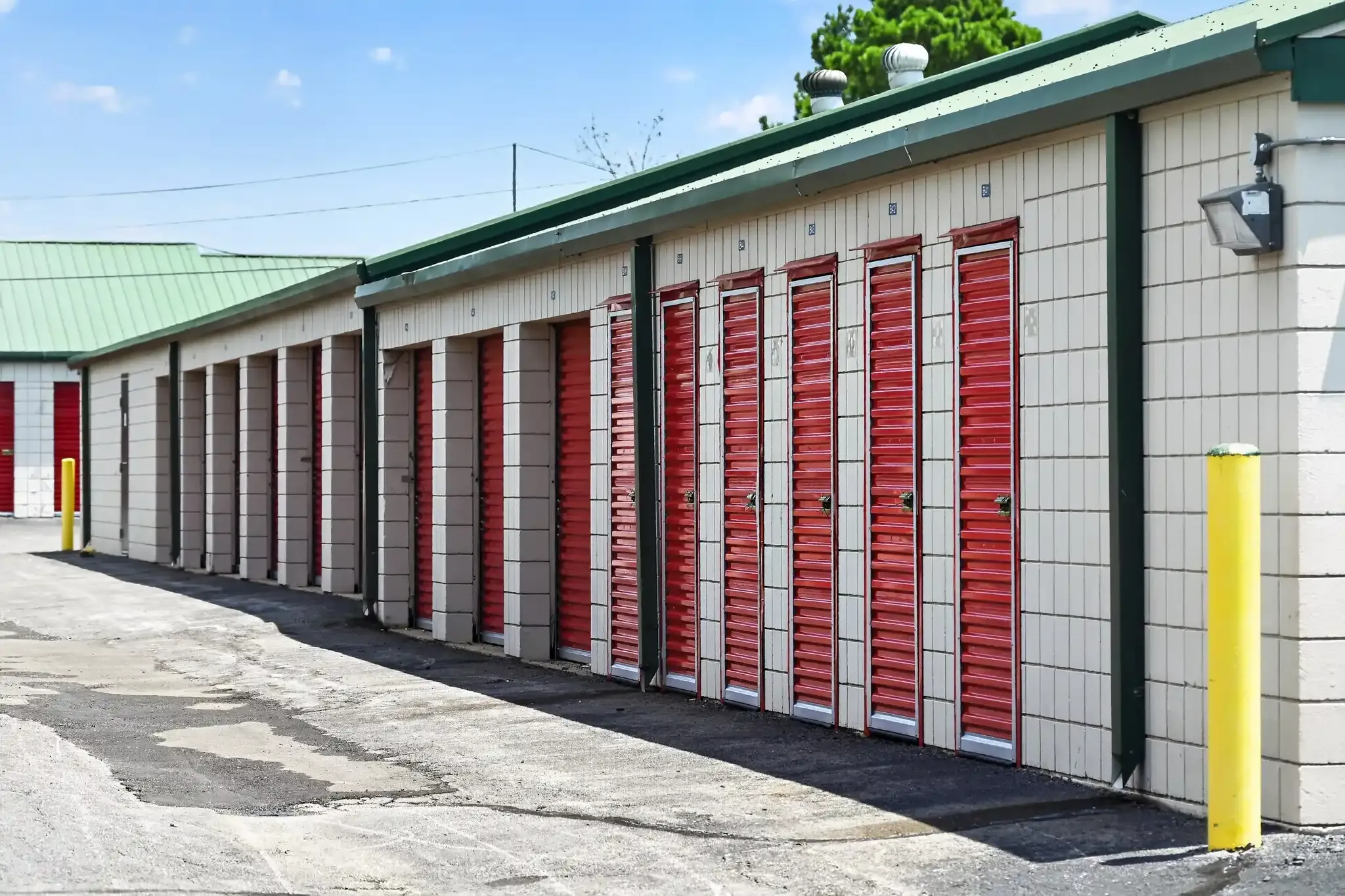 Store photo 1