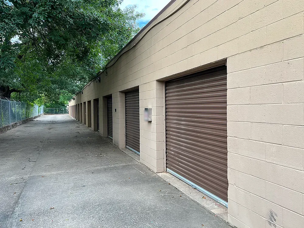 Store photo 3