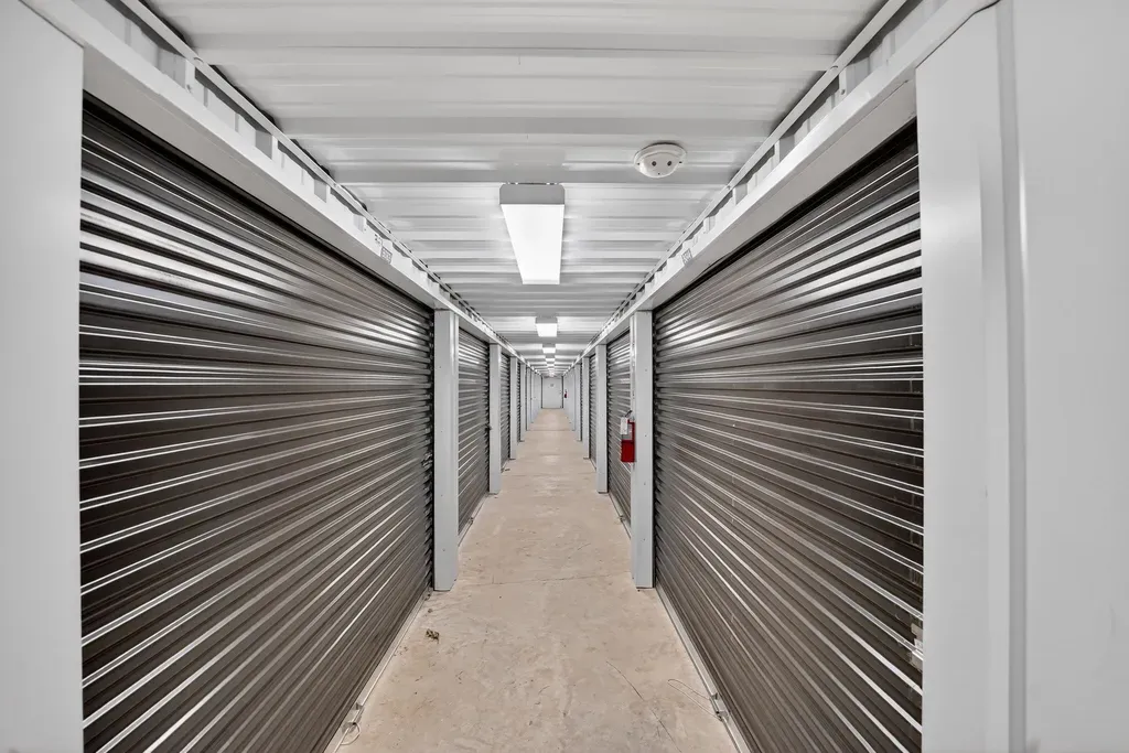 Store photo 1