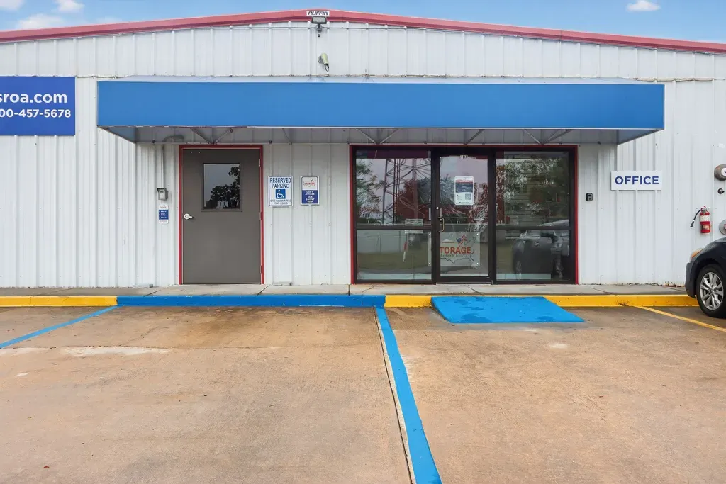 Store photo 3