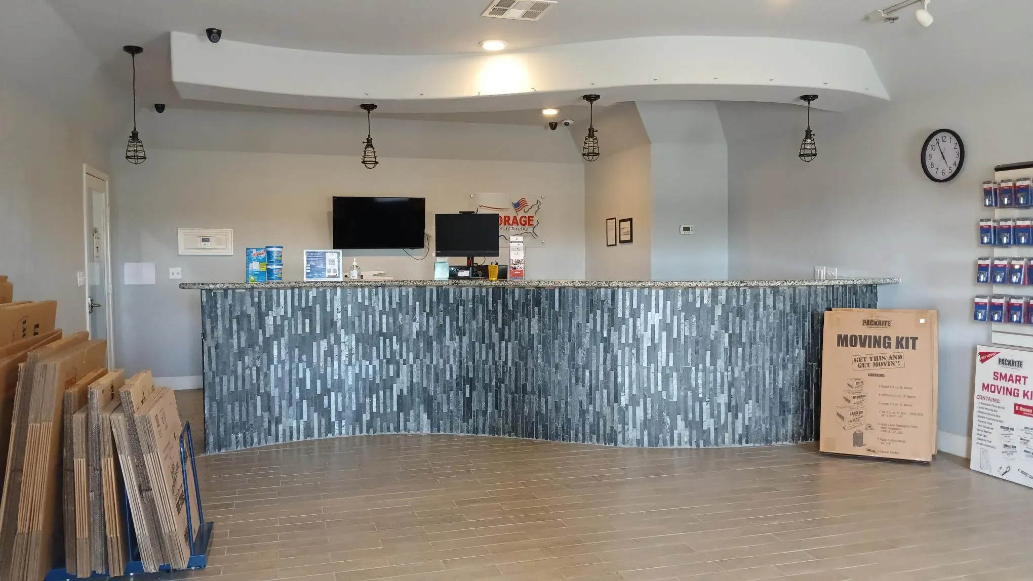 Store photo 8