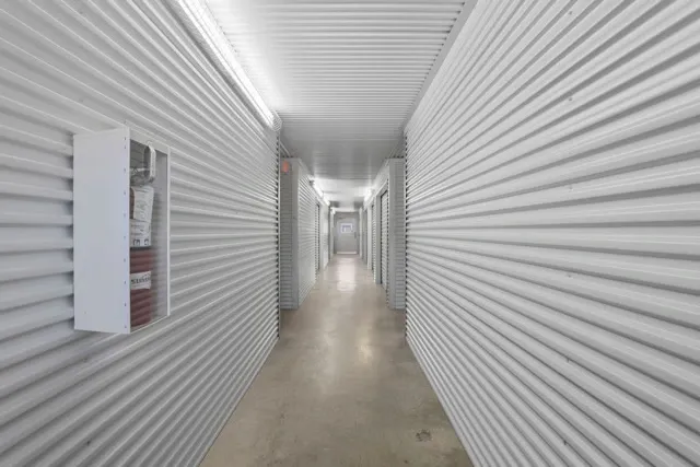 Store photo 3