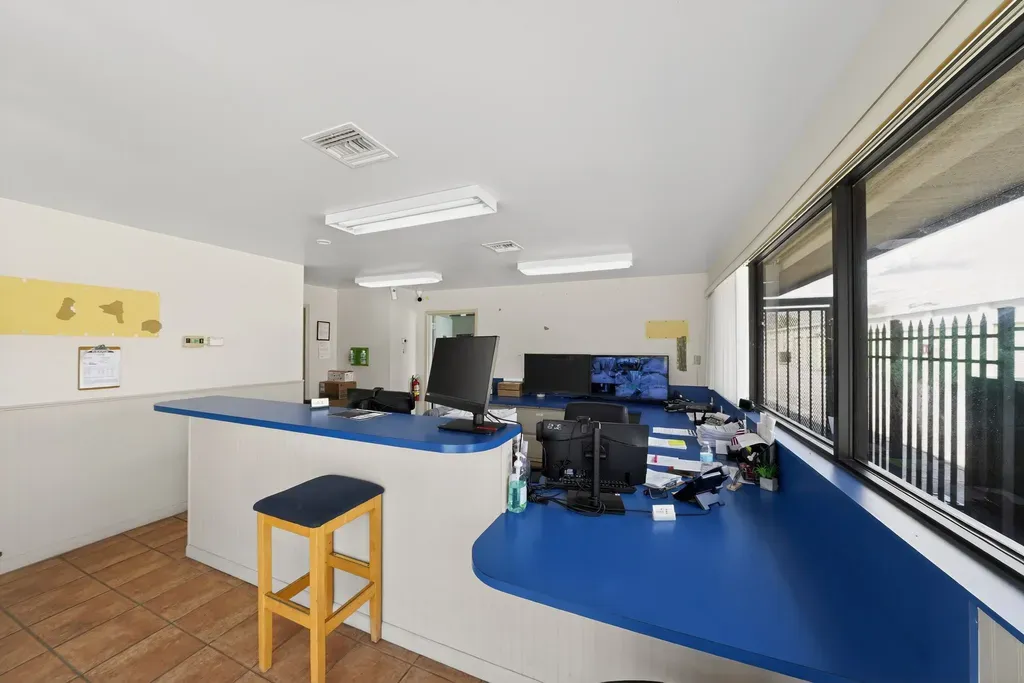Store photo 6
