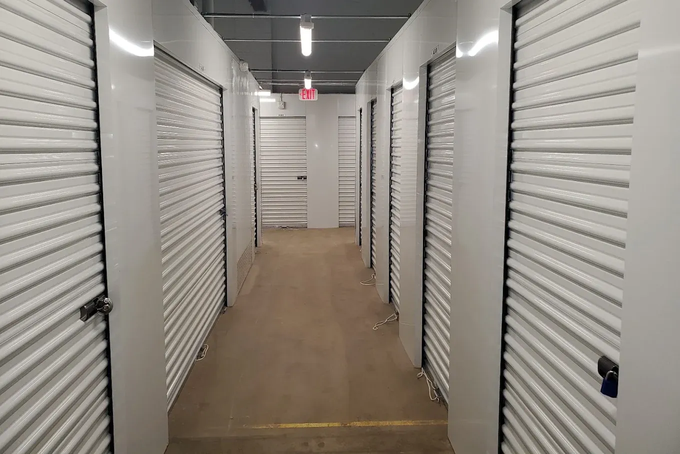 Store photo 4